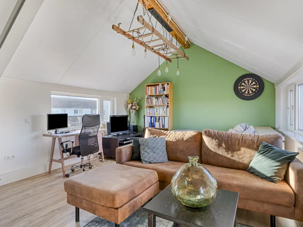 Burg. de Kockstraat 10, KAMERIK