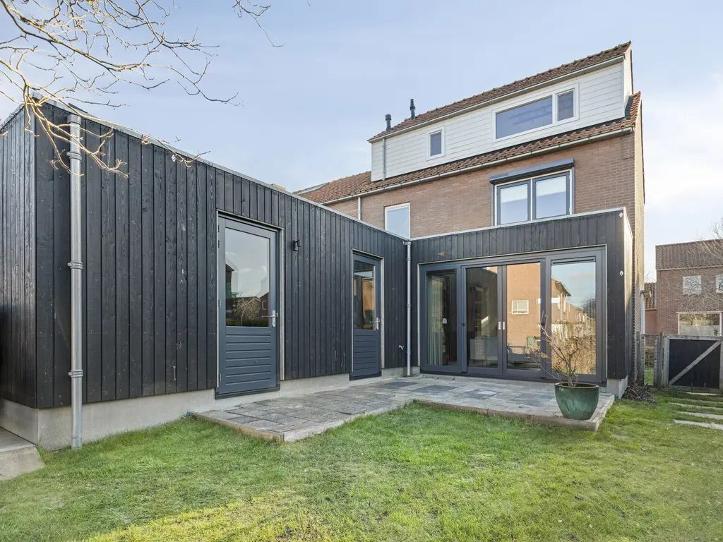 Burg. de Kockstraat 10, KAMERIK