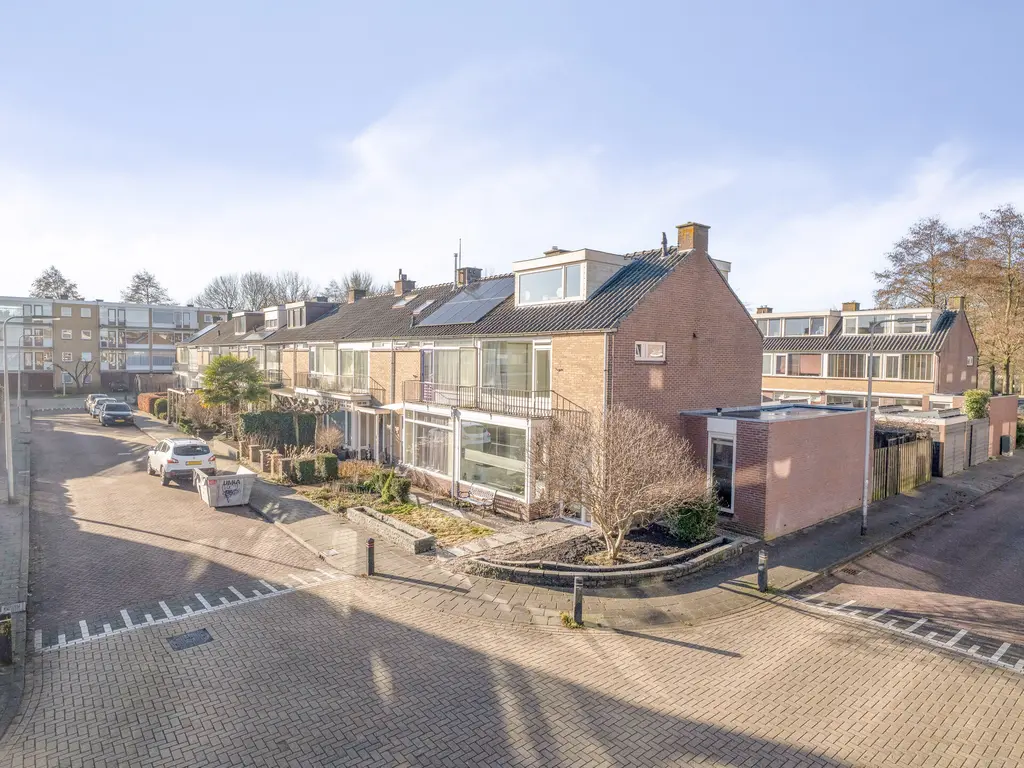 Dronenweg 1, BODEGRAVEN