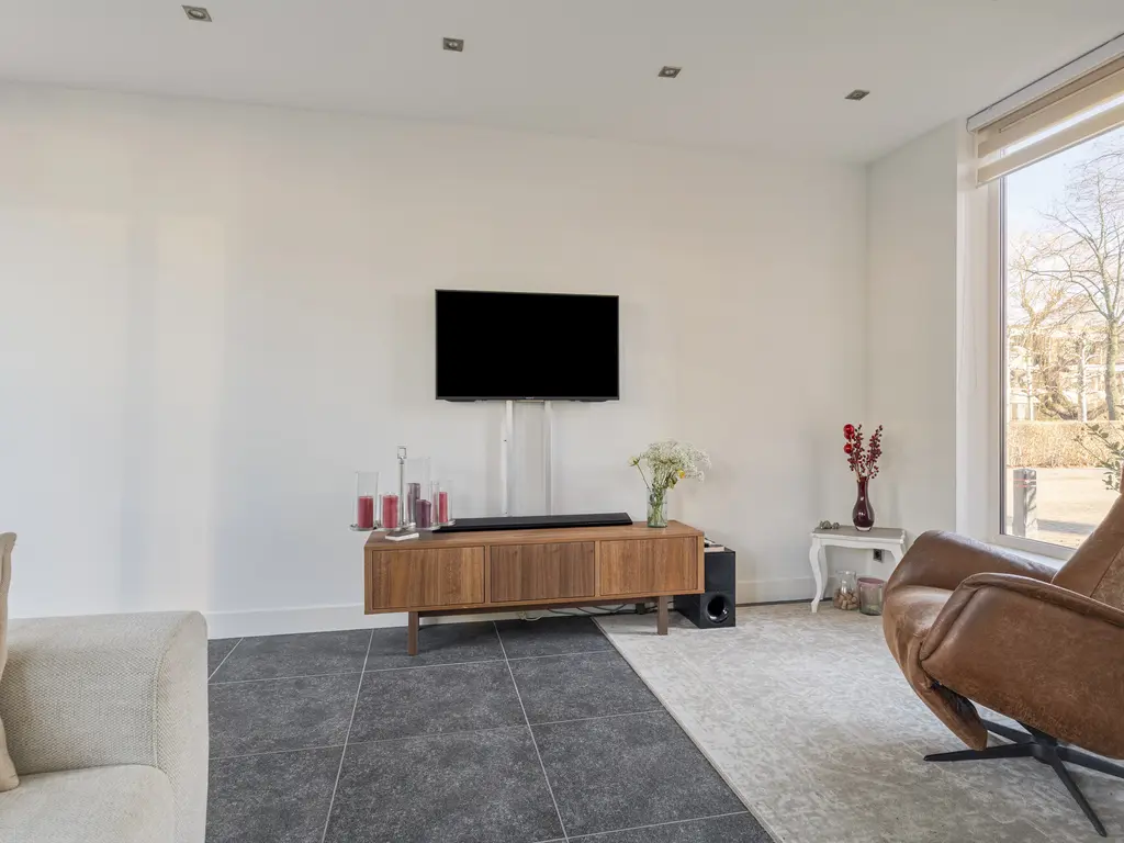 Dronenweg 1, BODEGRAVEN