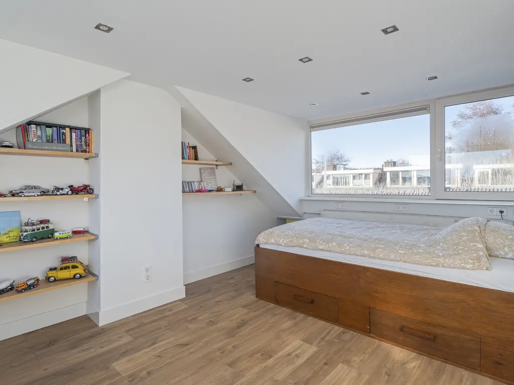 Dronenweg 1, BODEGRAVEN