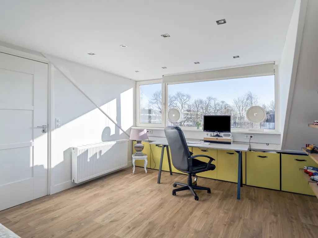 Dronenweg 1, BODEGRAVEN