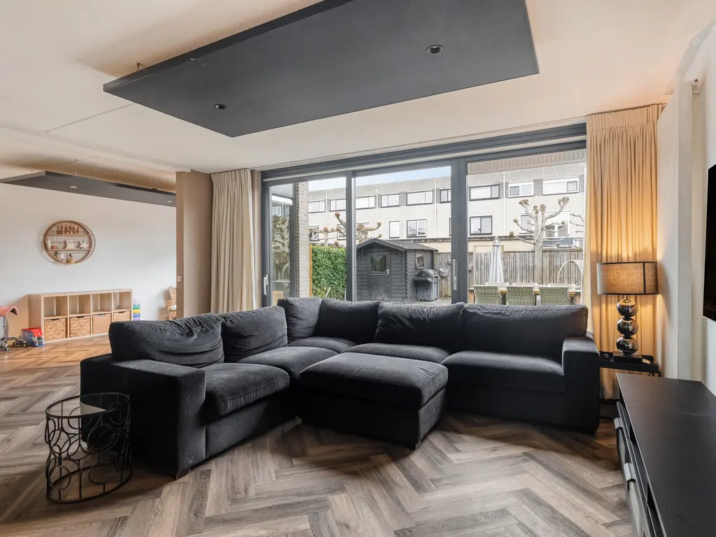 Brussellaan 8, WOERDEN