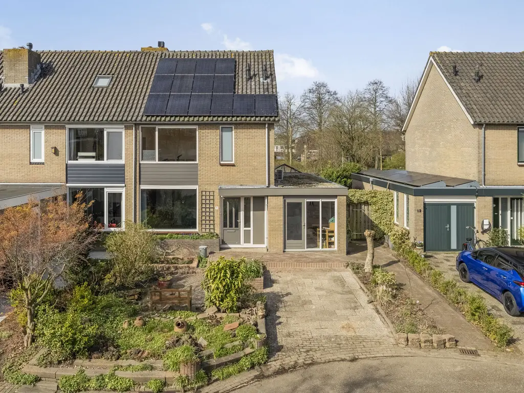 Maasoord 11, WOERDEN