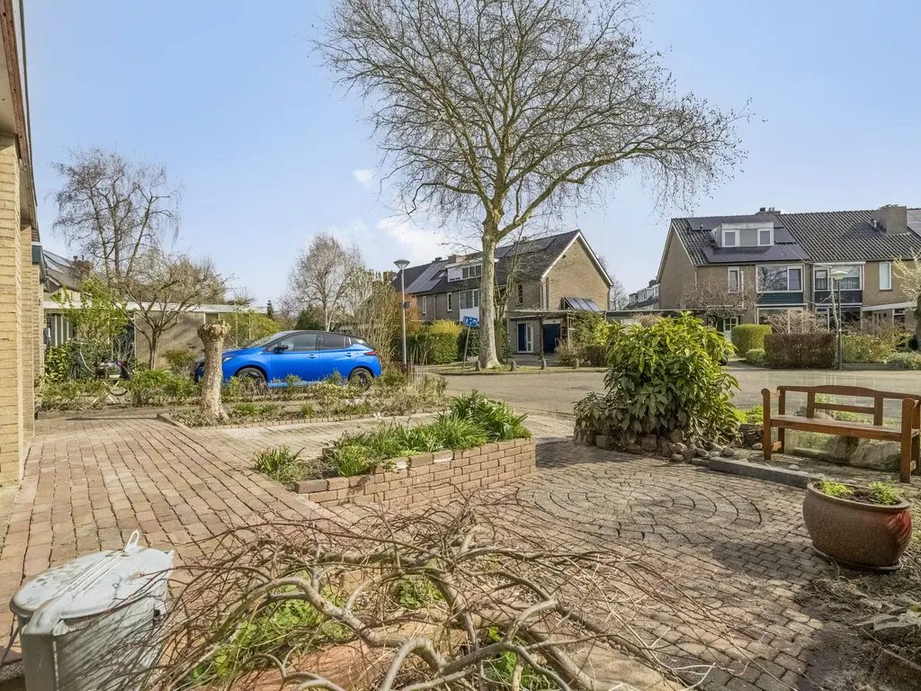 Maasoord 11, WOERDEN