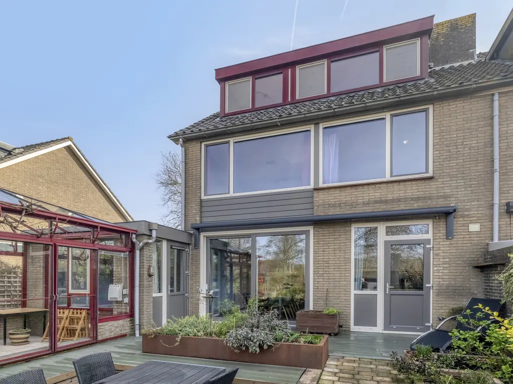 Maasoord 11, WOERDEN