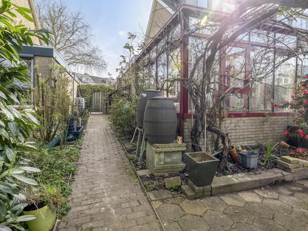 Maasoord 11, WOERDEN