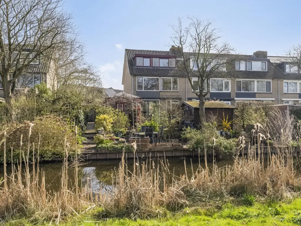 Maasoord 11, WOERDEN