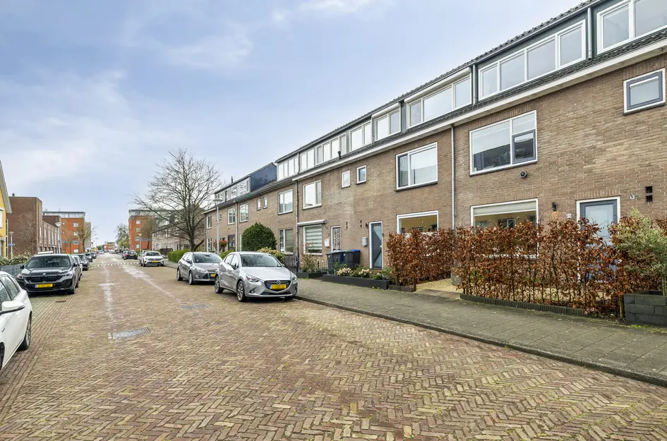 Nicolaas Maesstraat 25