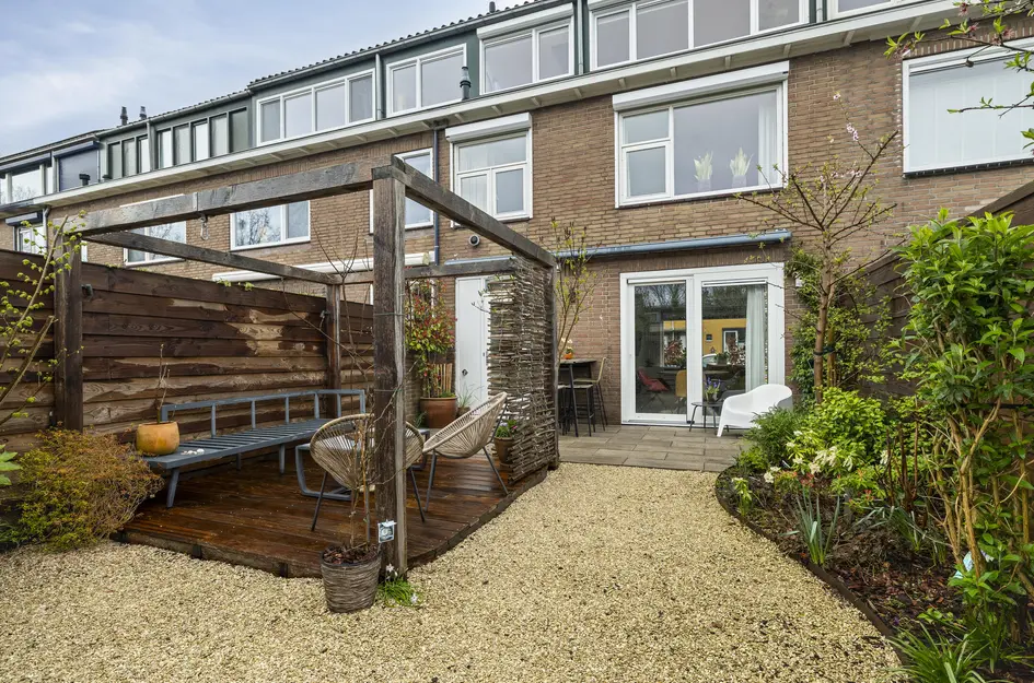 Nicolaas Maesstraat 25