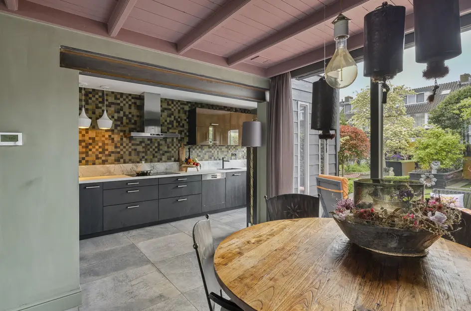 C. van Leeuwenstraat 9