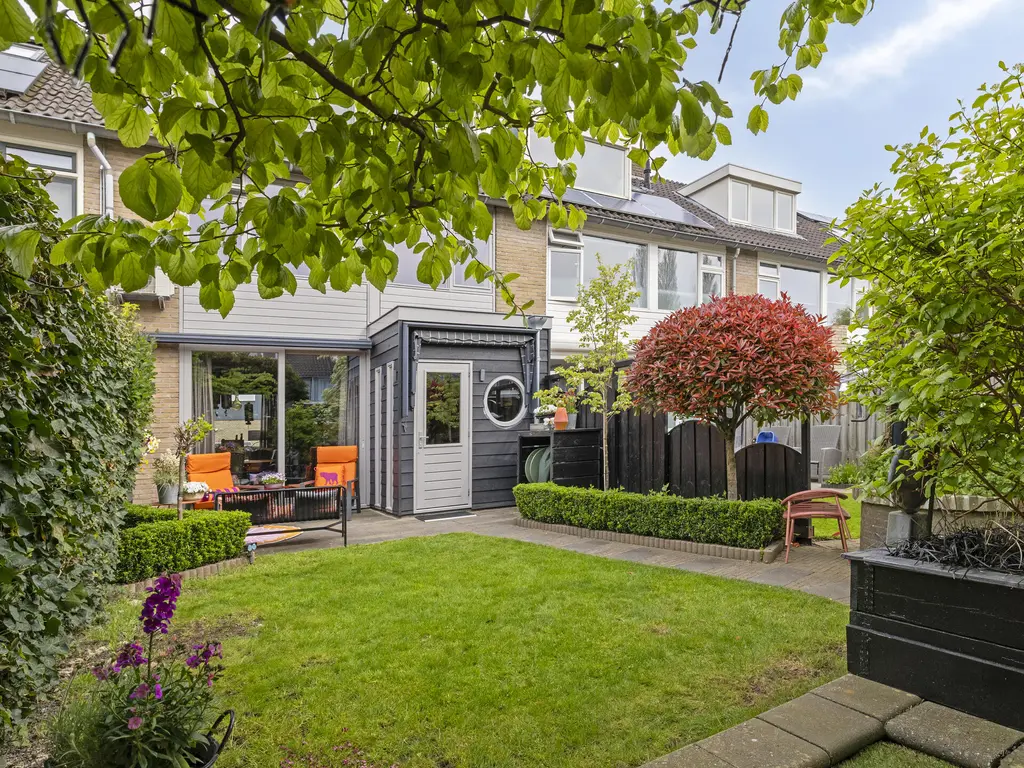 C. van Leeuwenstraat 9, WOERDEN