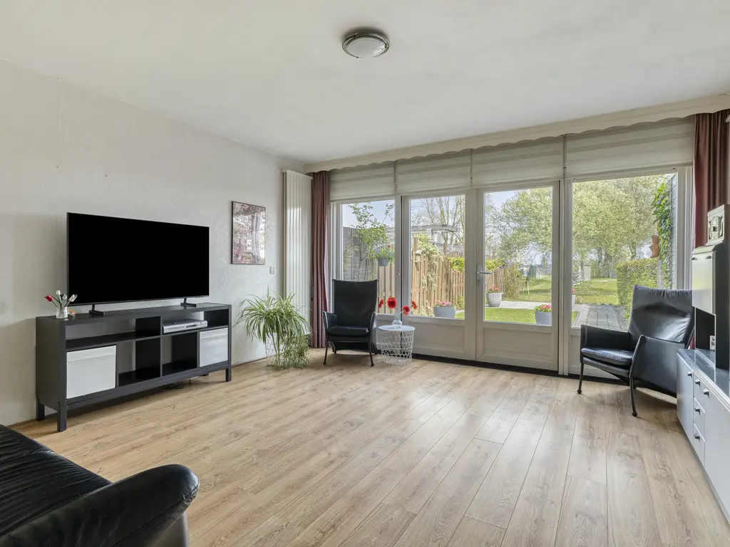 Oostwijk 25, LINSCHOTEN