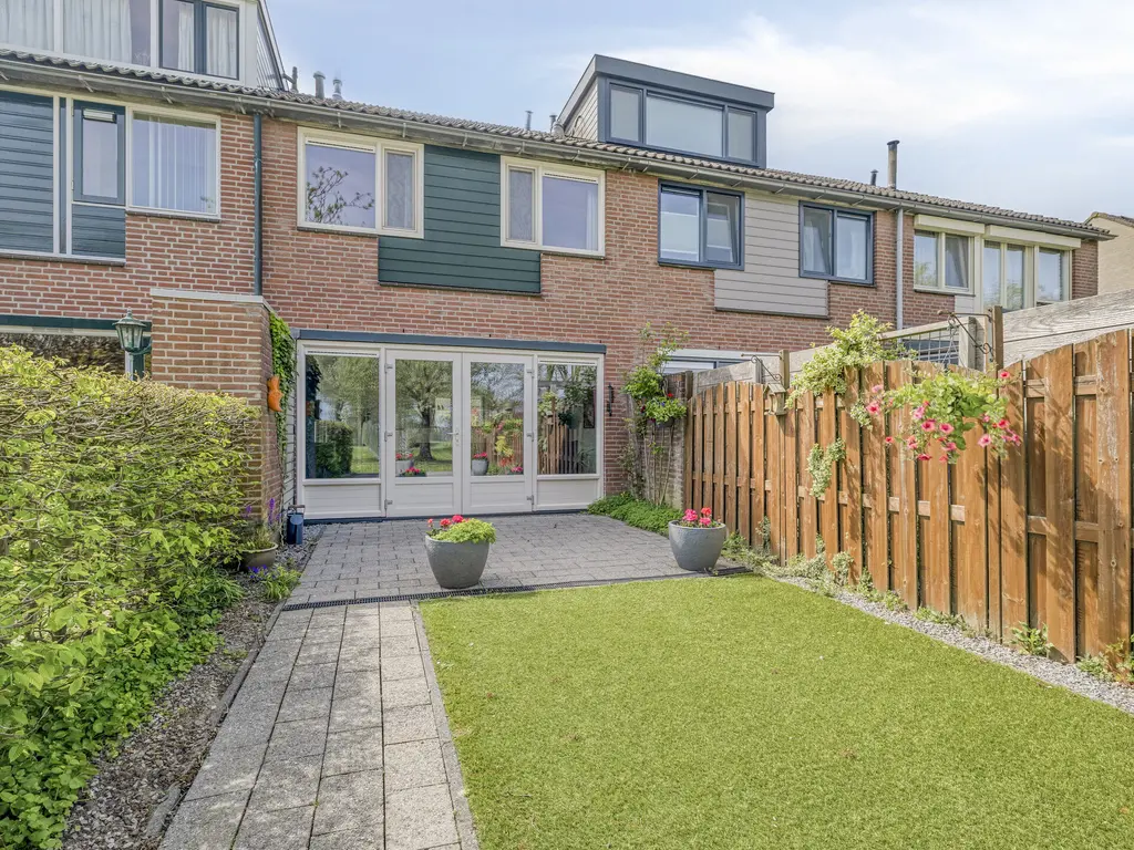 Oostwijk 25, LINSCHOTEN