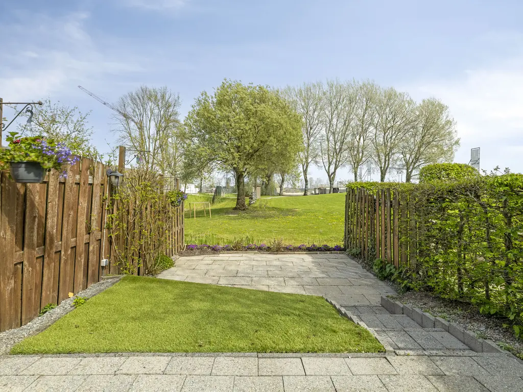 Oostwijk 25, LINSCHOTEN