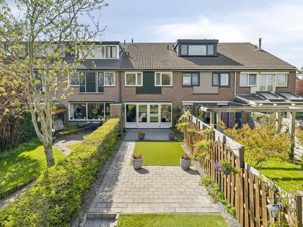 Oostwijk 25, LINSCHOTEN