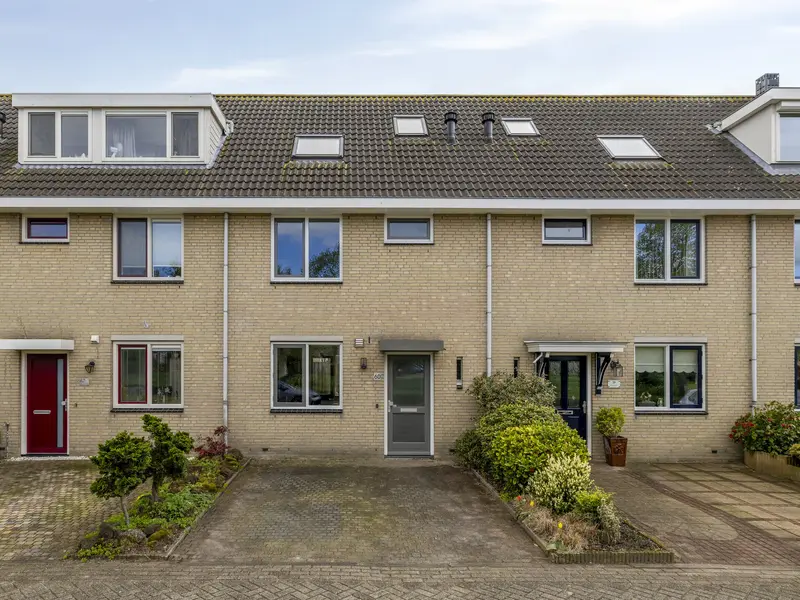 Theeroosweide 60, WOERDEN