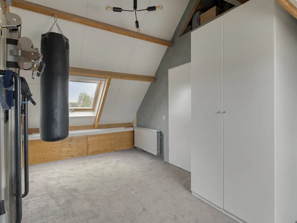 Theeroosweide 60, WOERDEN