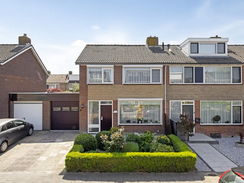 Prinses Beatrixstraat 27, ZEGVELD