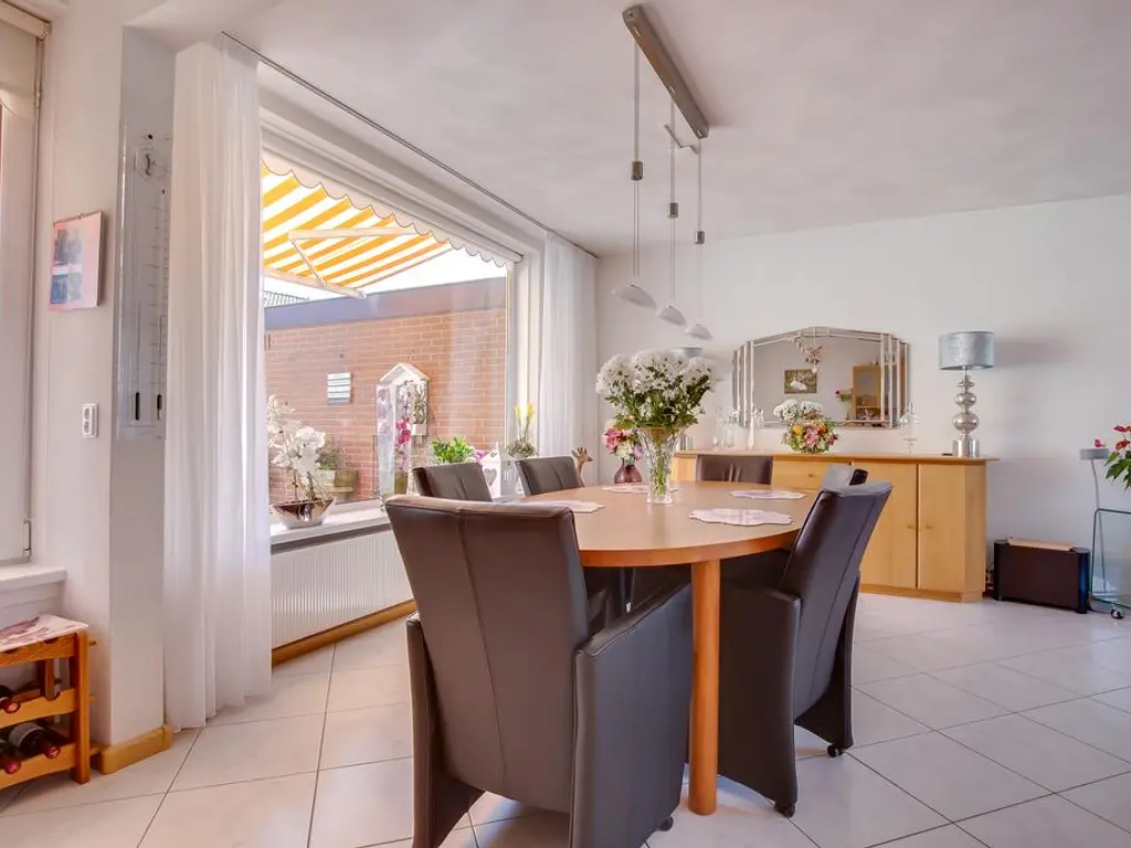 Prinses Beatrixstraat 27, ZEGVELD