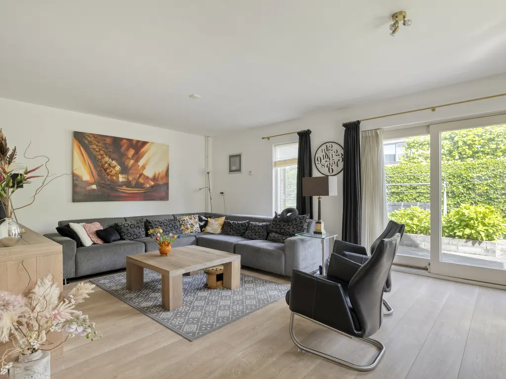 Schokker 7, WOERDEN