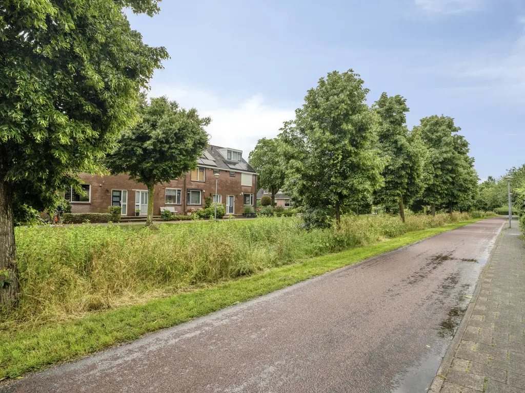 Barkas 14, WOERDEN