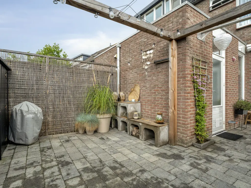 Barkas 14, WOERDEN