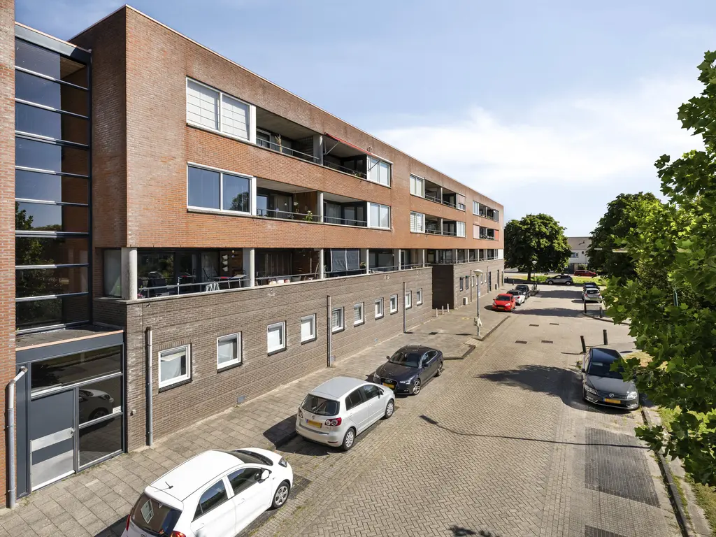 Terschellingkade 60, WOERDEN