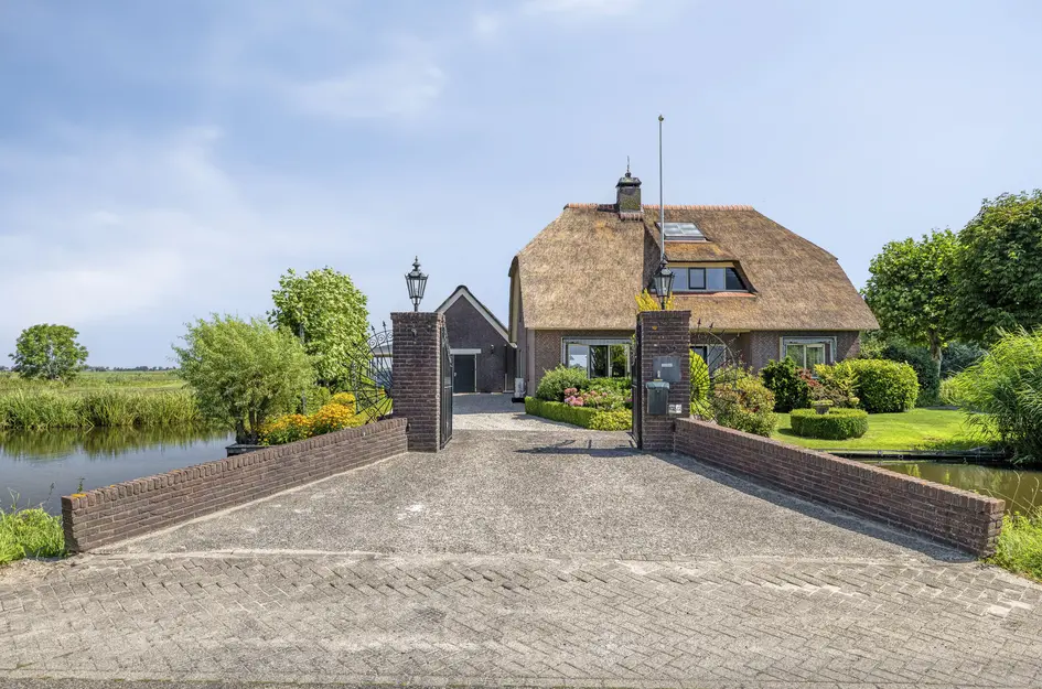 Hoofdweg 102