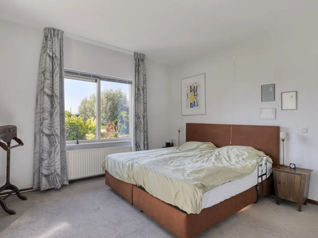 Hoofdweg 102, ZEGVELD