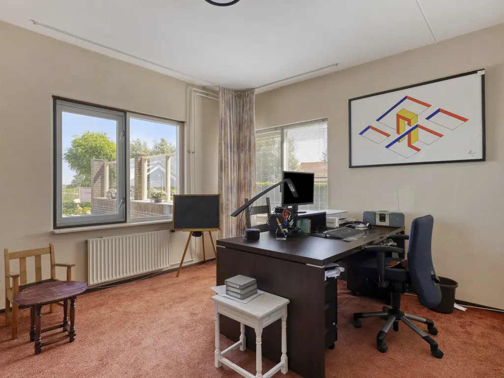 Hoofdweg 102, ZEGVELD