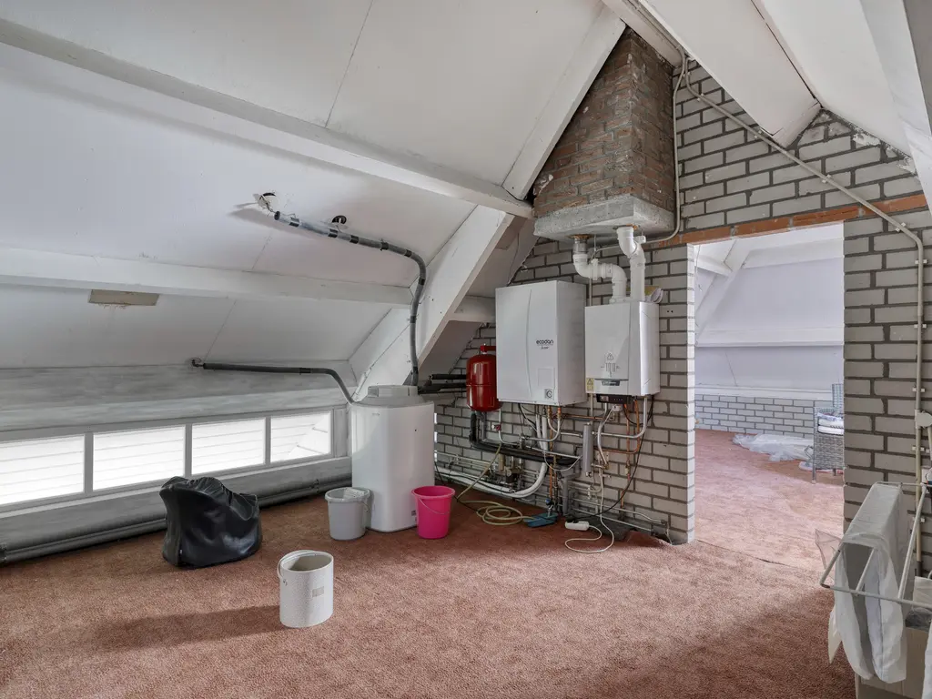 Hoofdweg 102, ZEGVELD