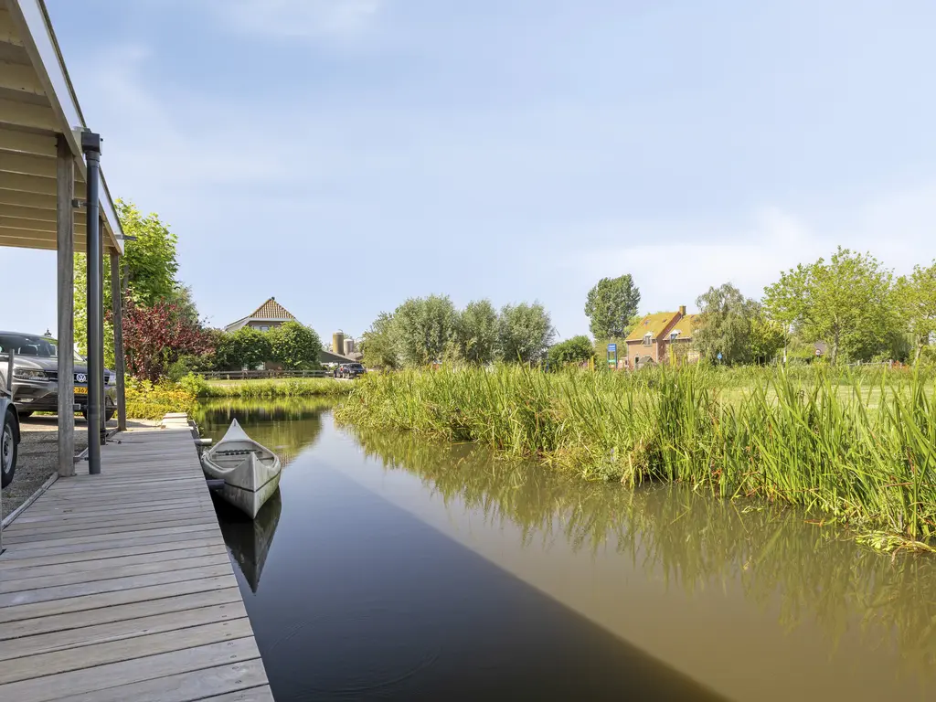 Hoofdweg 102, ZEGVELD