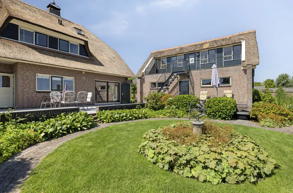 Hoofdweg 102