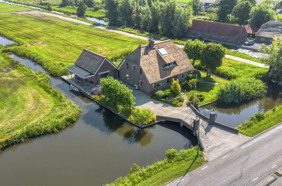 Hoofdweg 102