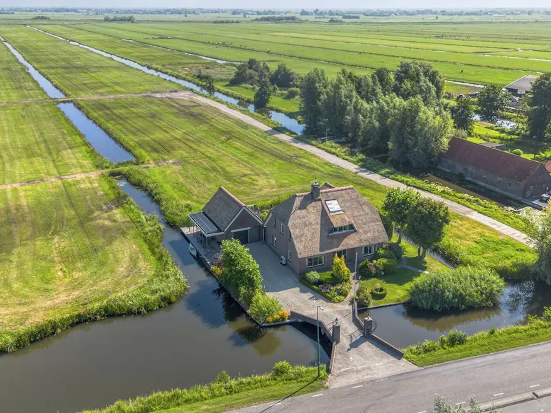 Hoofdweg 102, ZEGVELD