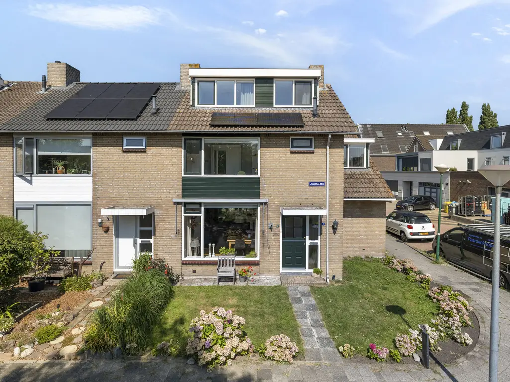 Julianalaan 1, ZEGVELD