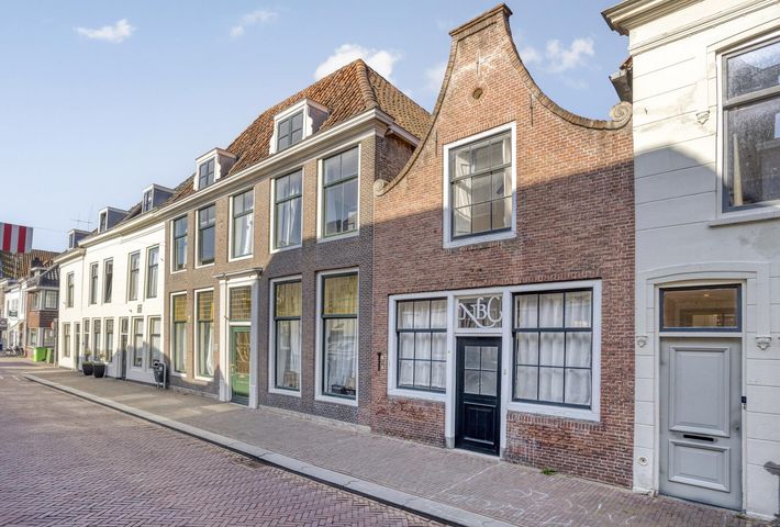 Voorstraat 63