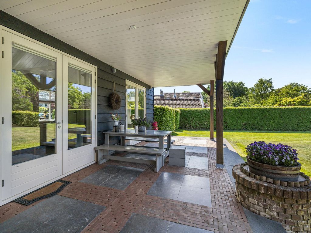 Heveringseweg 64, OOSTVOORNE