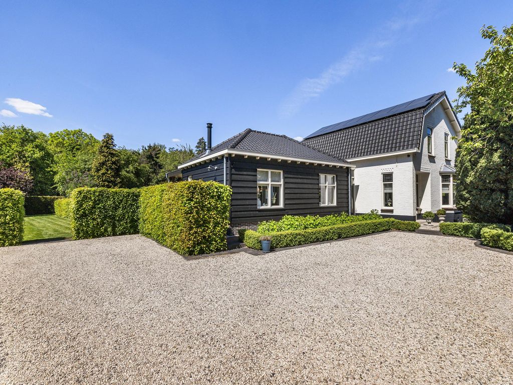 Heveringseweg 64, OOSTVOORNE