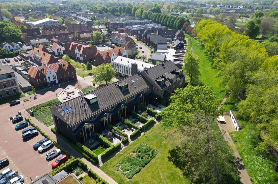 Burg H v Sleenstr 10