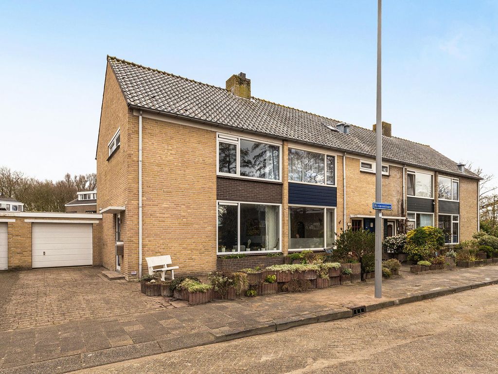 Rivierenlaan 8, ROZENBURG