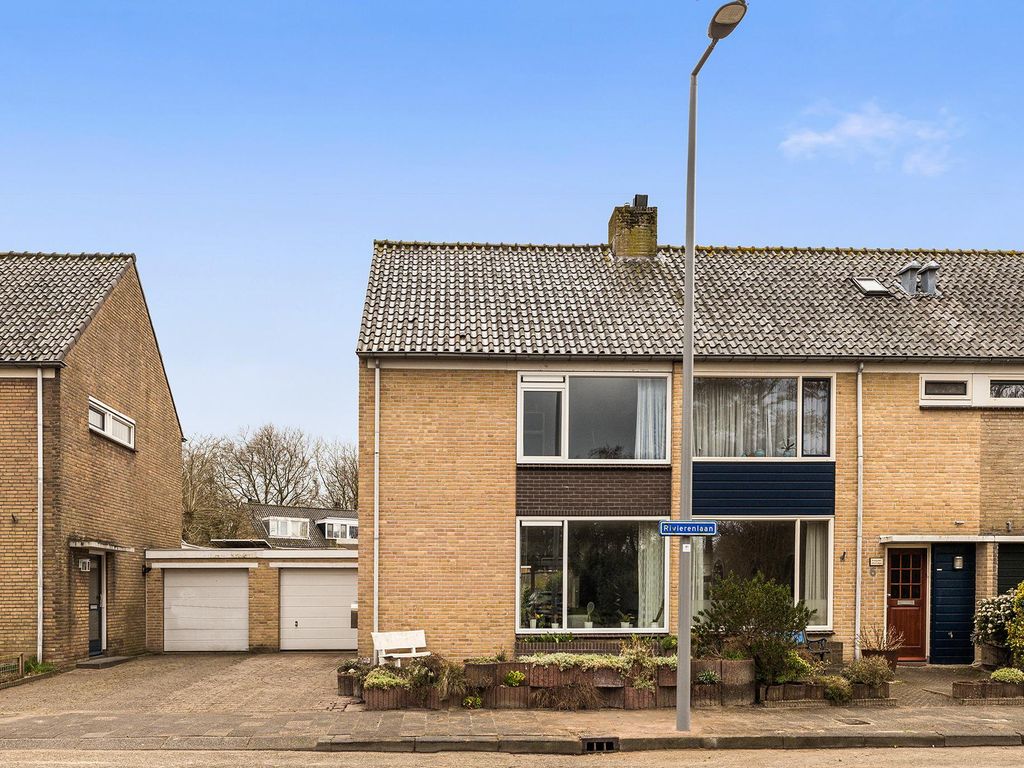Rivierenlaan 8, ROZENBURG