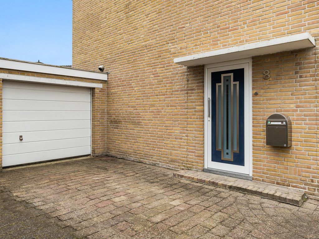 Rivierenlaan 8, ROZENBURG