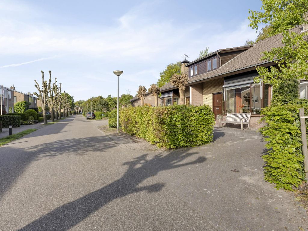 Duinoordseweg 8, OOSTVOORNE