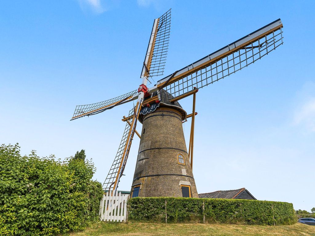 Molendijk 21, OOSTVOORNE