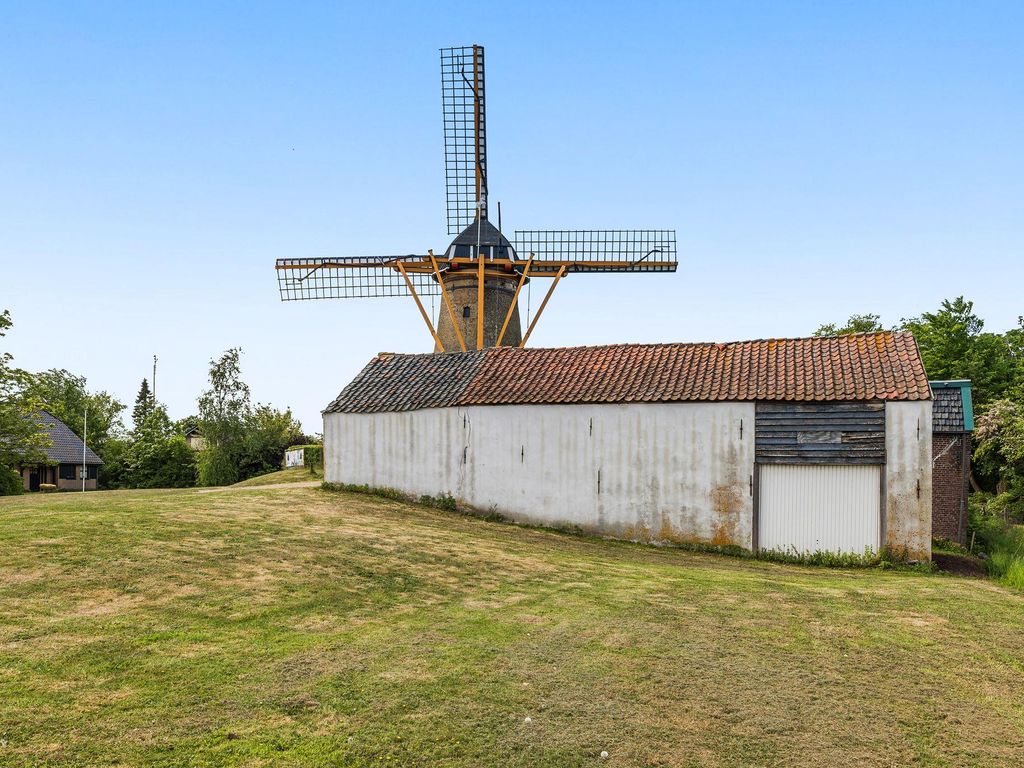 Molendijk 21, OOSTVOORNE