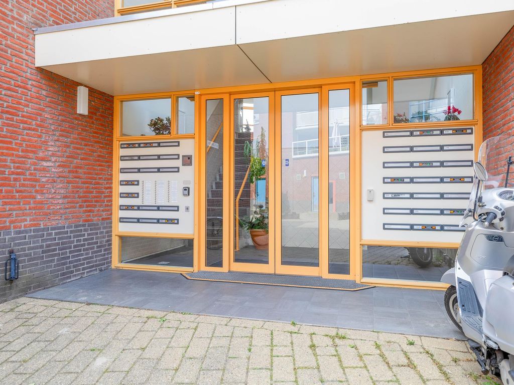 Muiderslotpad 56, Hellevoetsluis