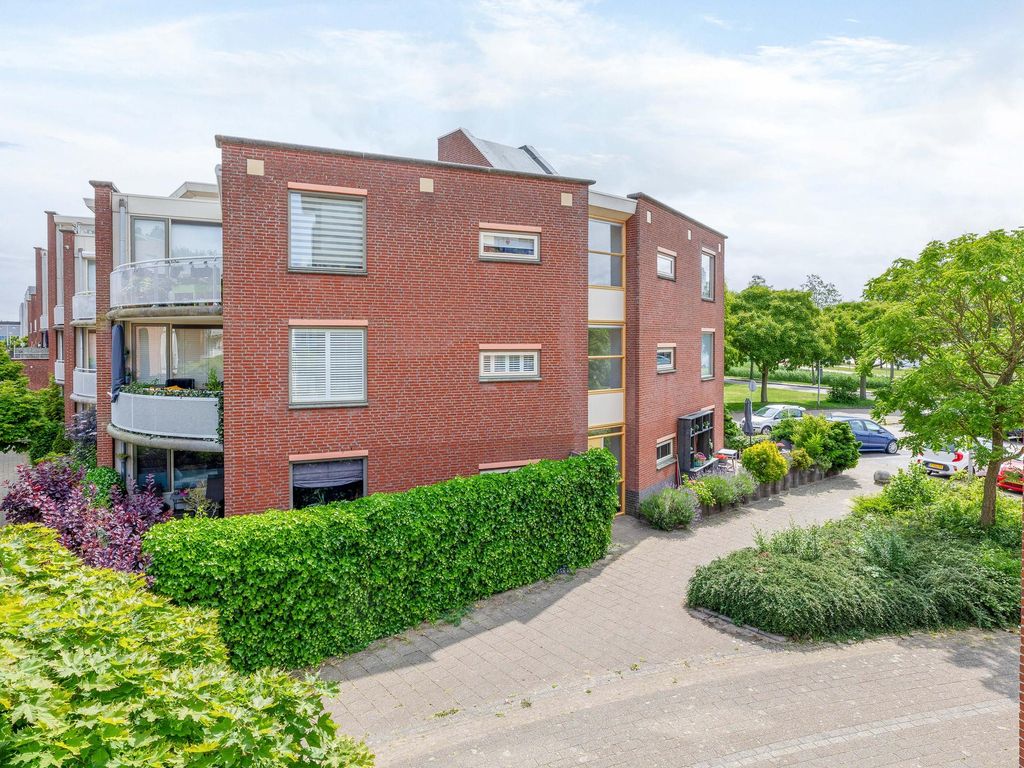 Muiderslotpad 56, Hellevoetsluis