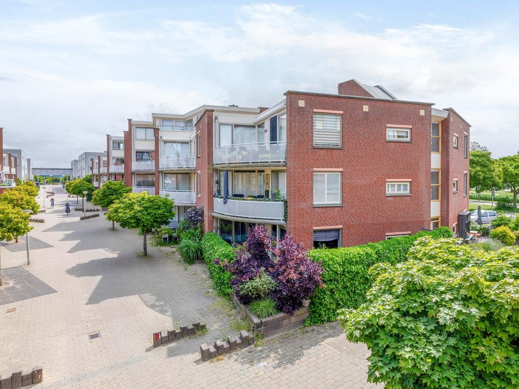 Muiderslotpad 56, Hellevoetsluis
